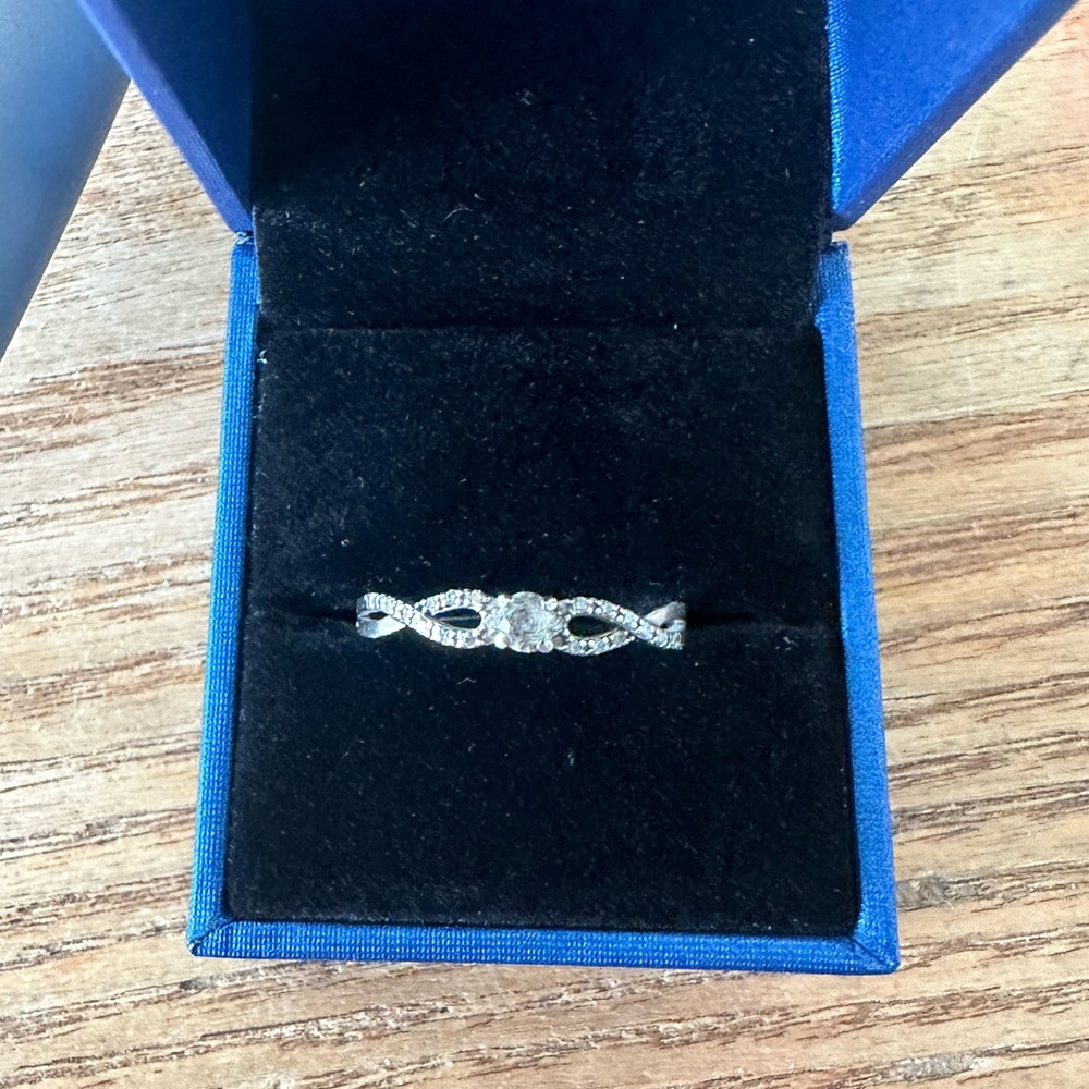 Size 10 Ring